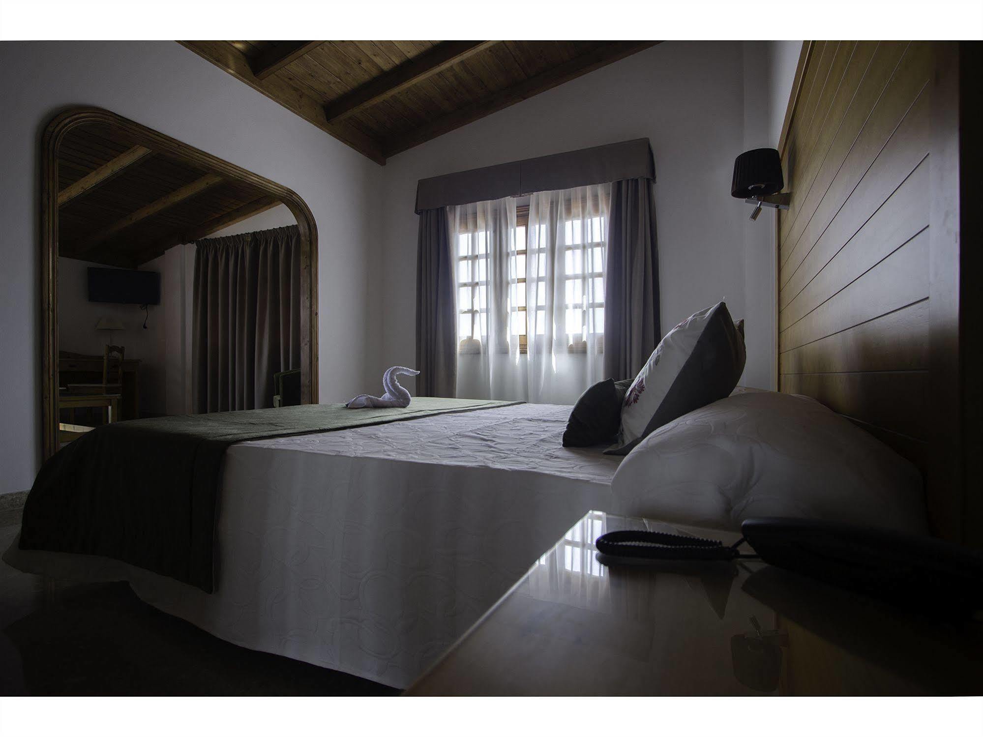 Hotel Melva Suite Firgas Екстериор снимка