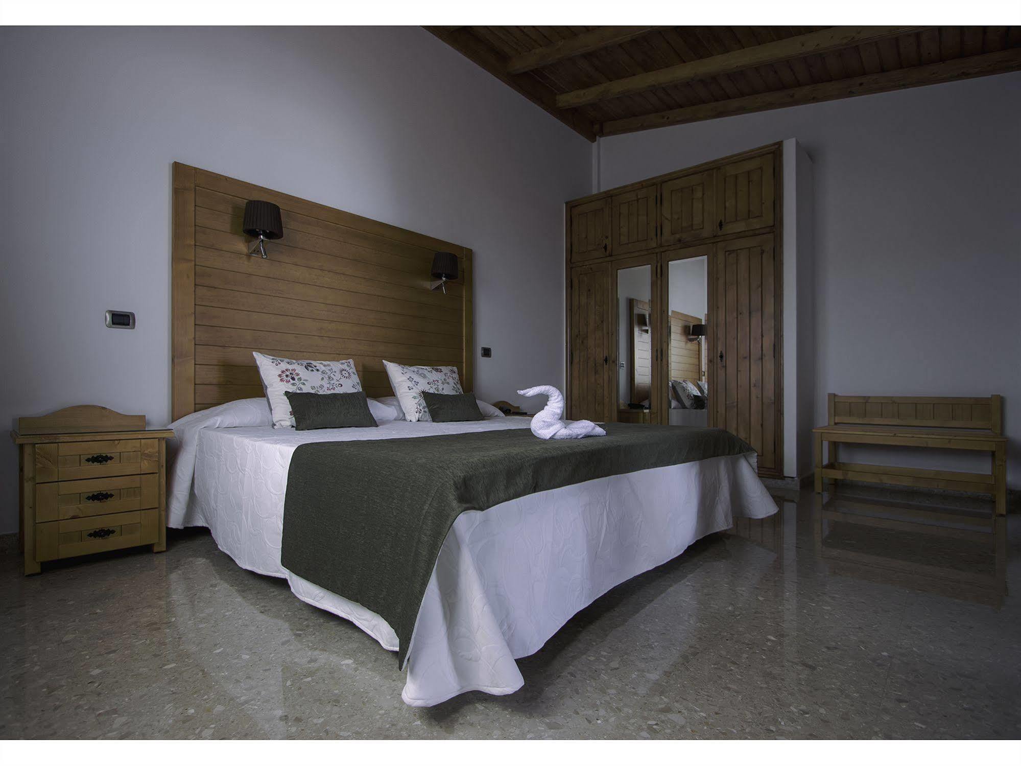 Hotel Melva Suite Firgas Екстериор снимка